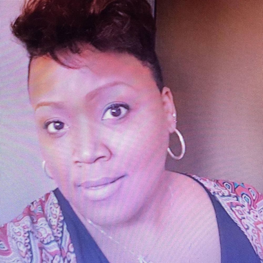 Meet your Posher, Renee